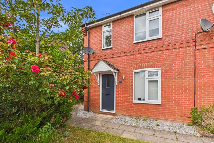 2 Bedroom End Of Terrace House For Sale In Daniels Gate, Spalding, Lincolnshire, PE11