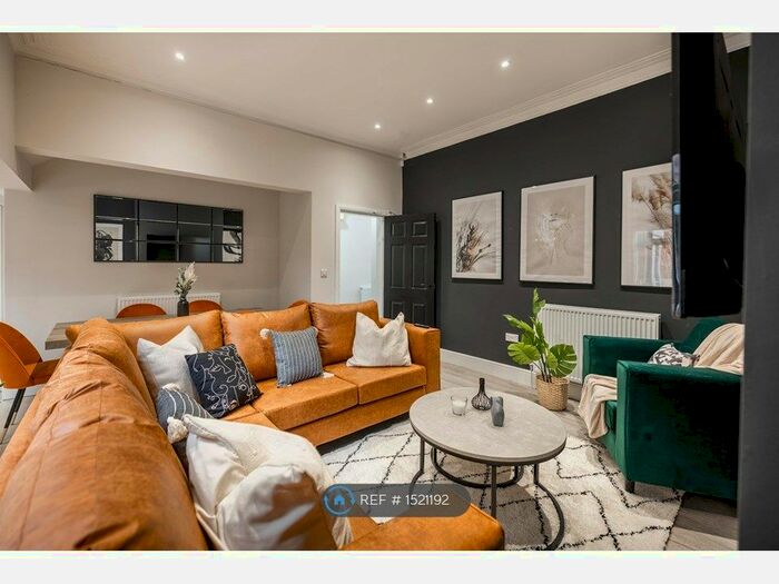 6 Bedroom Semi-Detached House To Rent In Arundel Street, Nottingham, NG7