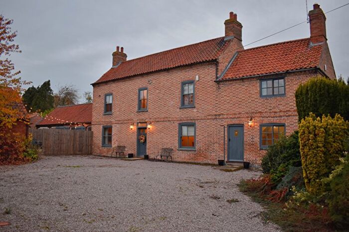 4 Bedroom Detached House For Sale In High Street, Swinderby, LN6