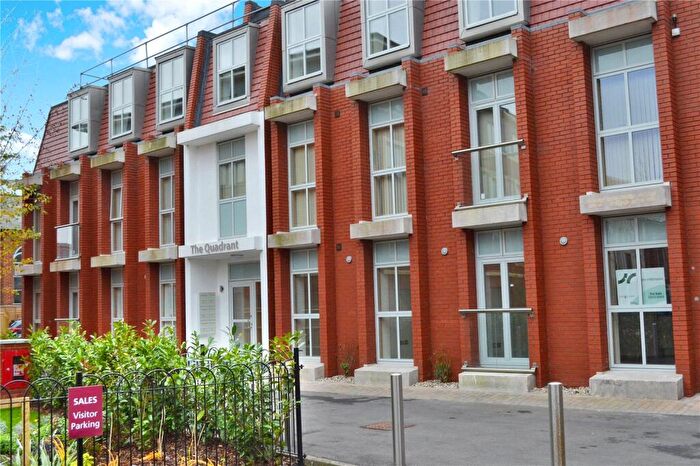 2 Bedroom Apartment To Rent In The Quadrant, Pembroke Road, Newbury, RG14
