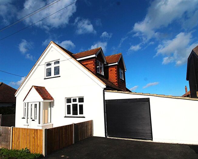 4 Bedroom Detached House For Sale In Cliff Gardens, Minster On Sea, Sheerness, ME12