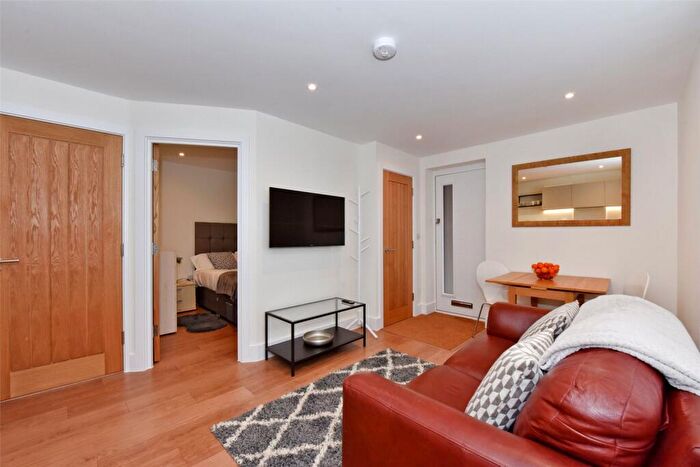 1 Bedroom Apartment To Rent In Beech House, Little Marlow Road, Marlow, Buckinghamshire, SL7