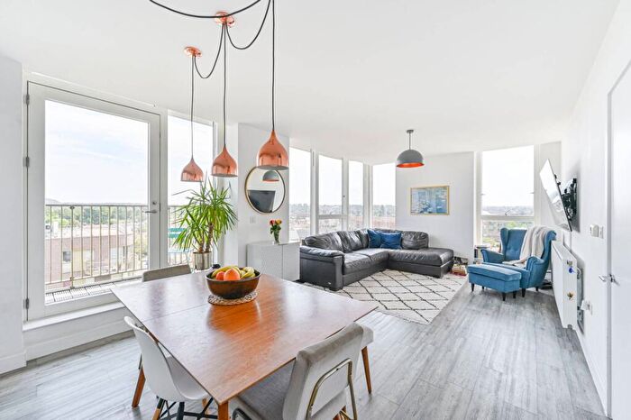 3 Bedroom Flat For Sale In Ottley Drive, Kidbrooke, London, SE3