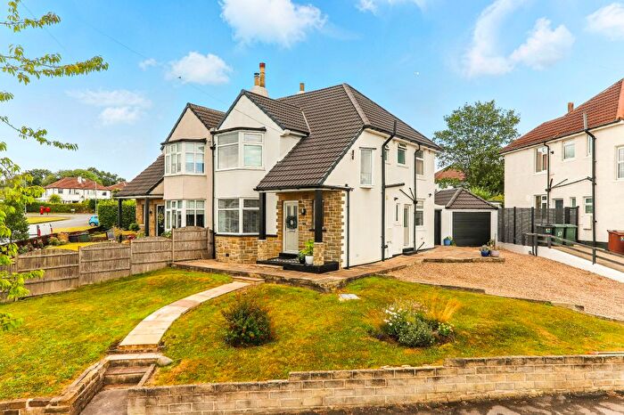 3 Bedroom Semi-Detached House For Sale In Ring Road, Whinmoor, Leeds, LS14