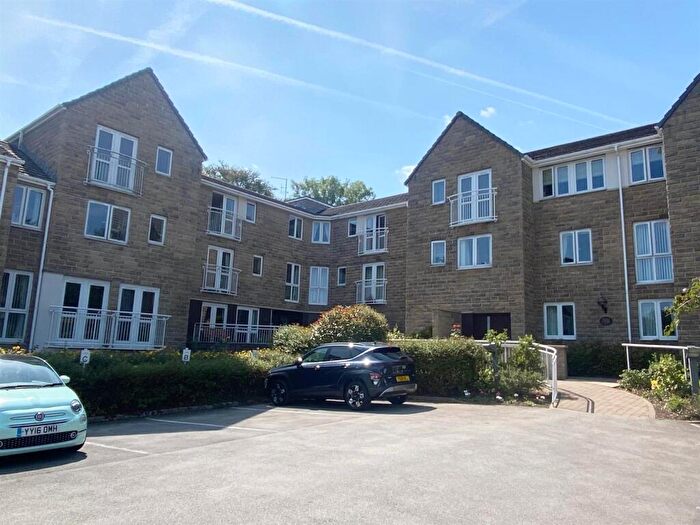 1 Bedroom Apartment For Sale In St. Stephens Fold, Huddersfield, HD3