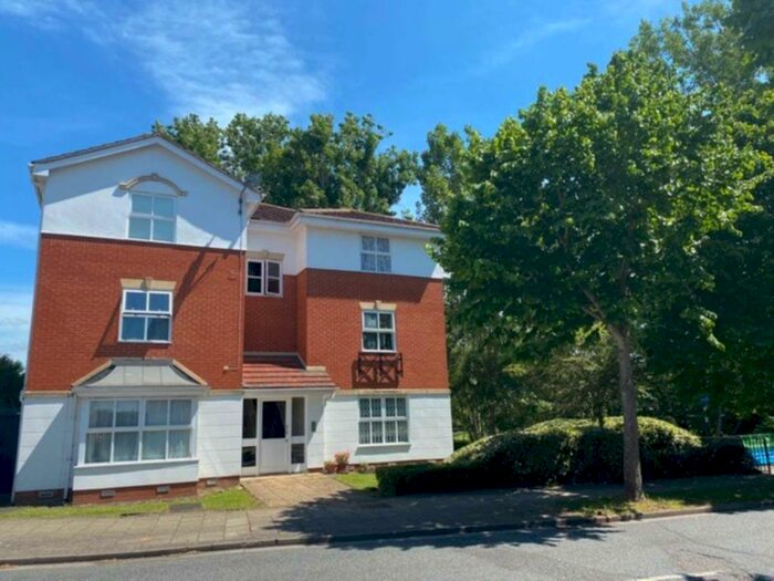 1 Bedroom Apartment To Rent In Ware Point Drive, London, SE28