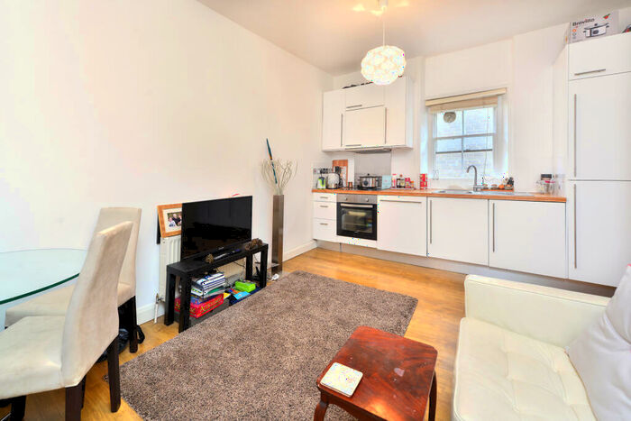 1 Bedroom Apartment To Rent In Buckland Crescent, Swiss Cottage, London, NW3