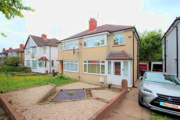 3 Bedroom Semi-Detached House To Rent In Twyford Road, Harrow, HA2