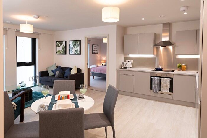 3 Bedroom Apartment To Rent In Ellesmere Street, Manchester, M15