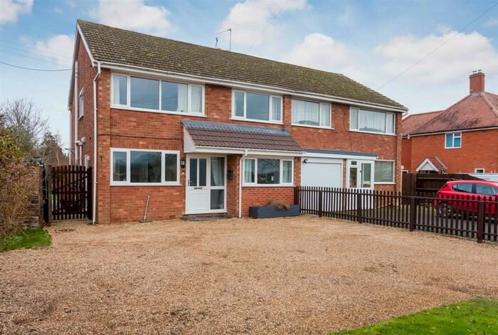 4 Bedroom Semi-Detached House For Sale In Broad Marston Road, Pebworth, CV37
