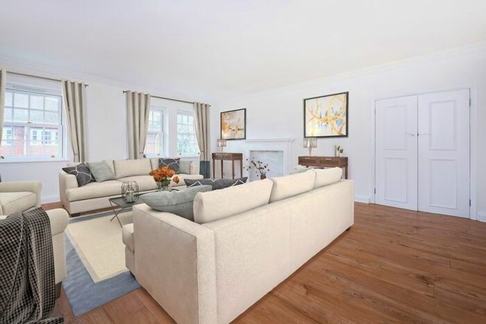 2 Bedroom Flat To Rent In Parkside, London, SW19