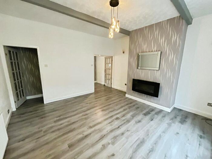 2 Bedroom Property To Rent In Pickup Street, Clayton Le Moors, BB5