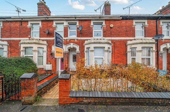 2 Bedroom Terraced House For Sale In Highworth Road, Swindon, Swindon, SN3