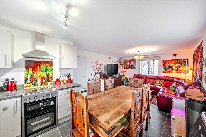 1 Bedroom Flat For Sale In Feld Lane, Holmewood, Chesterfield, Derbyshire, S42