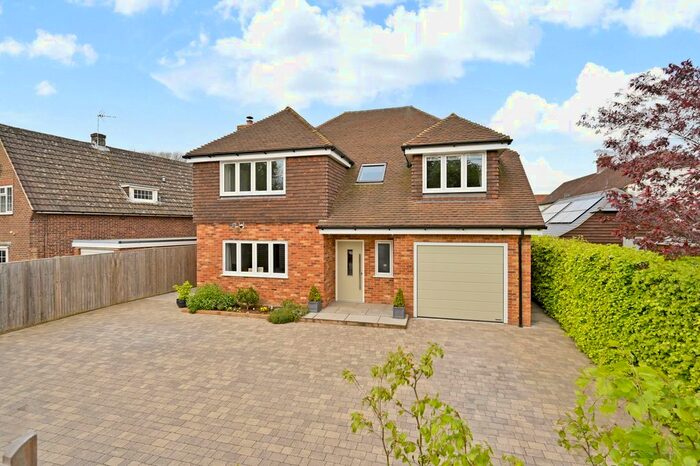 4 Bedroom Detached House For Sale In Canterbury Road, Challock, TN25