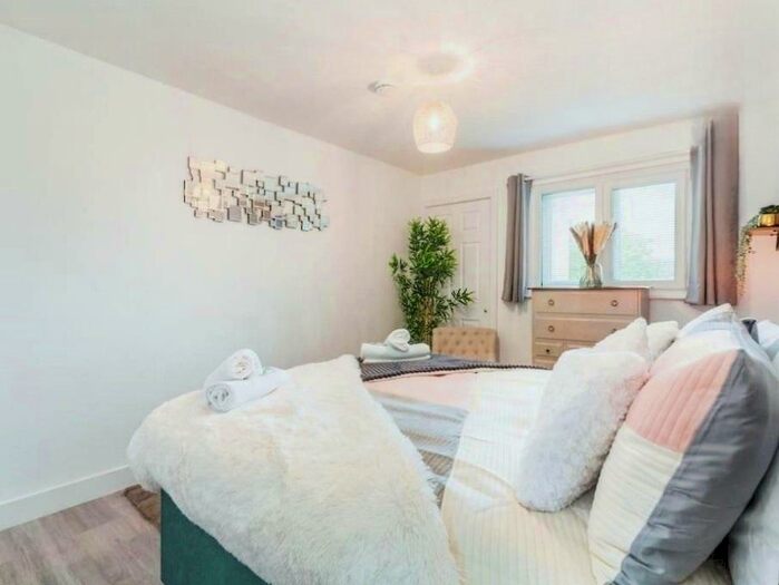 1 Bedroom Apartment To Rent In SpireView, Southampton, SO15