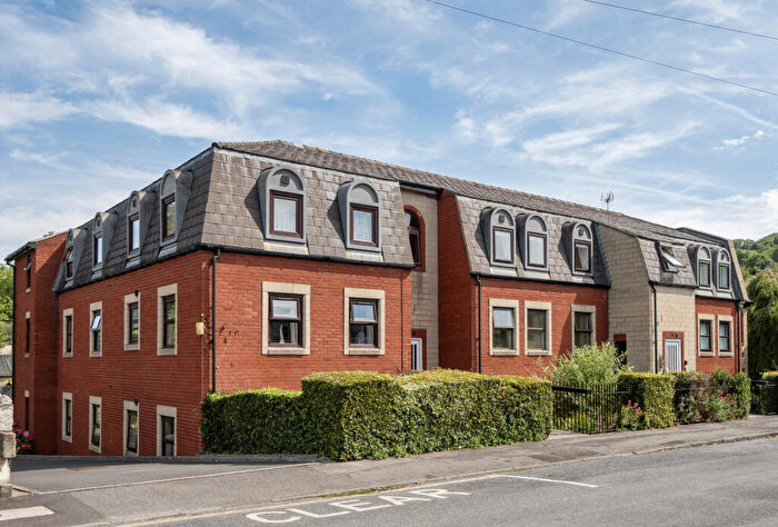 1 Bedroom Apartment For Sale In Summerlays Court, Bath, Somerset, BA2