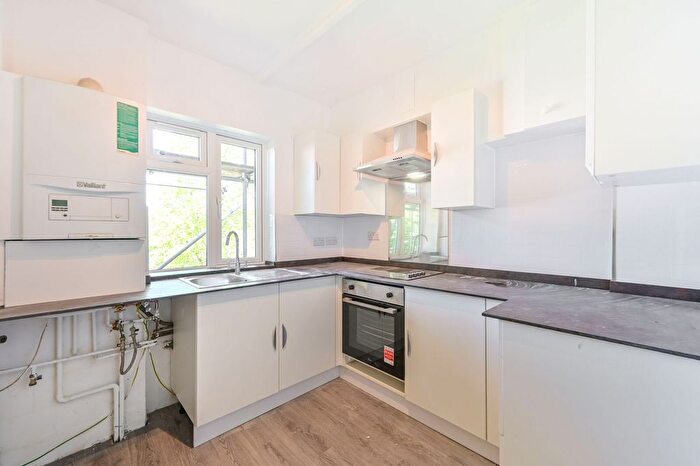 2 Bedroom Flat To Rent In Empire Way, Wembley Park, Wembley, HA9