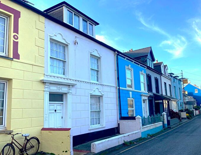 4 Bedroom Terraced House For Sale In High Street, Borth, SY24