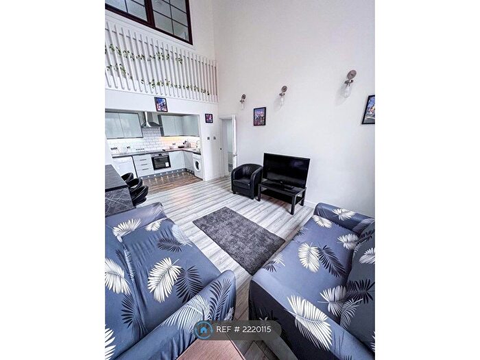 3 Bedroom Flat To Rent In Buccleuch Street, Glasgow, G3