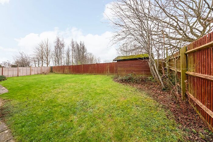 1 Bedroom Flat To Rent In Midwinter Avenue, Milton, OX14