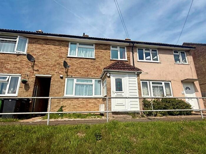 3 Bedroom Property To Rent In Mendip Gardens, Hastings, TN34