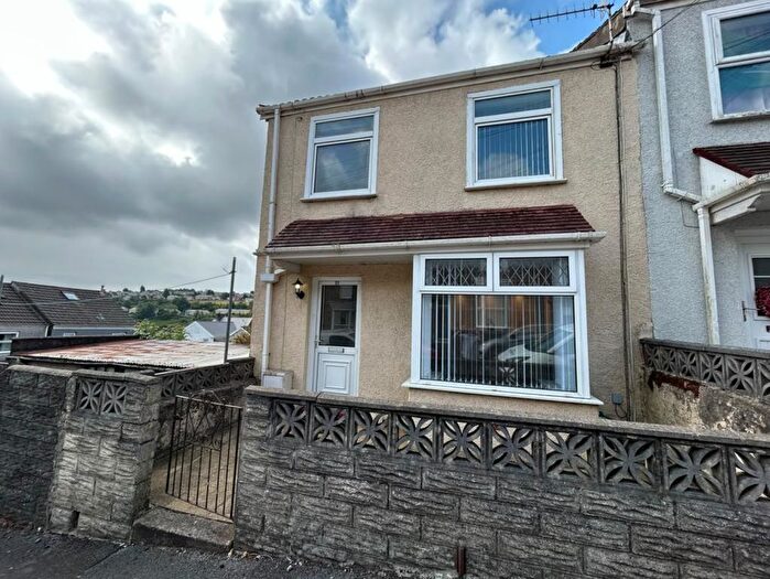 3 Bedroom End Terrace House To Rent In Alice Street, Cwmdu, Cwmbwrla, Swansea, SA5