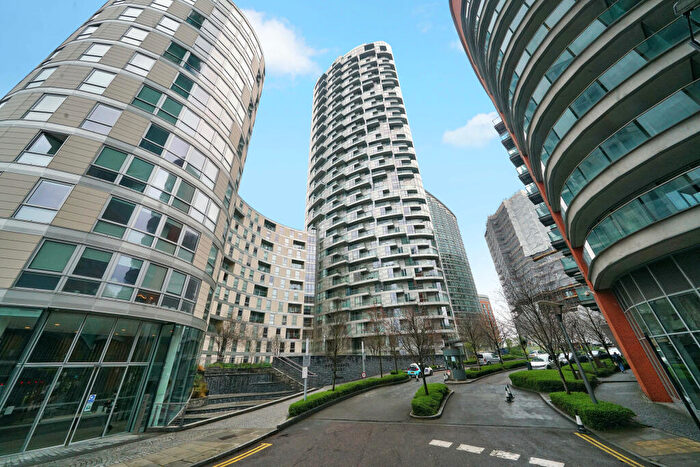 2 Bedroom Flat For Sale In Biscayne Avenue, E14