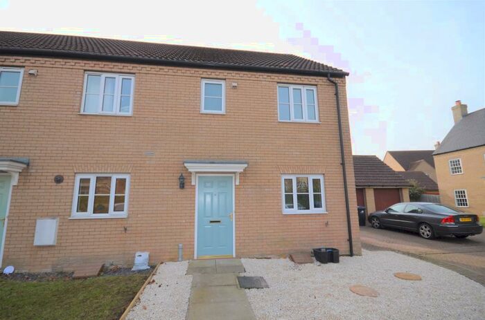 3 Bedroom House To Rent In Kingsley Walk, Ely, CB6