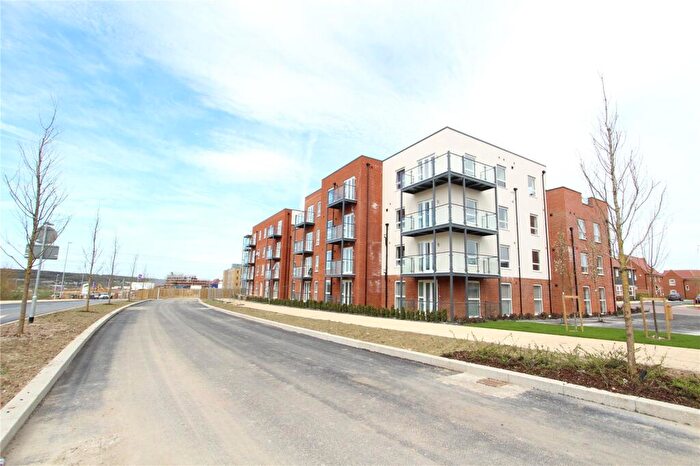 2 Bedroom Flat To Rent In Lett Lane, Castle Hill, Ebbsfleet Valley, Swanscombe, DA10