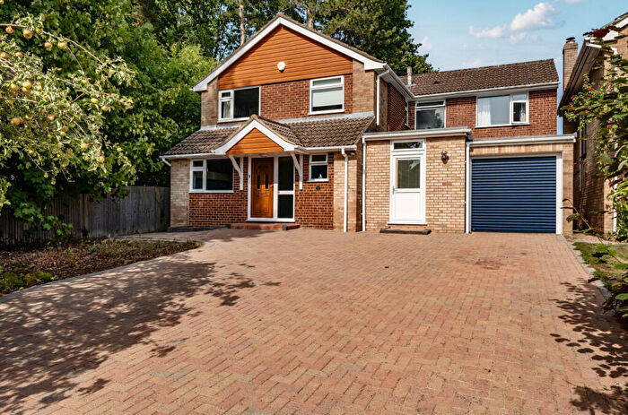 4 Bedroom Detached House For Sale In Staverton Close, Wokingham, Berkshire, RG40