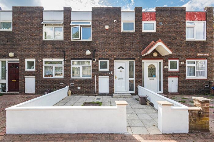3 Bedroom Terraced House To Rent In Broadhead Strand, London, NW9
