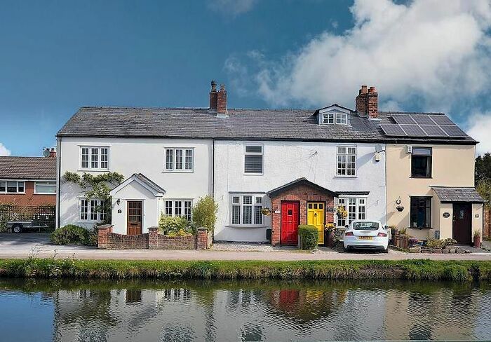 2 Bedroom Terraced House To Rent In Canal Bank, Lymm WA13