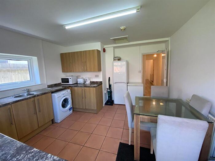 4 Bedroom House To Rent In Wyeverne Road, Cathays, CF24