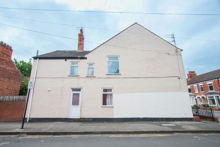 3 Bedroom End Of Terrace House To Rent In Queensgate Street, Hull, East Riding Of Yorkshire, HU3