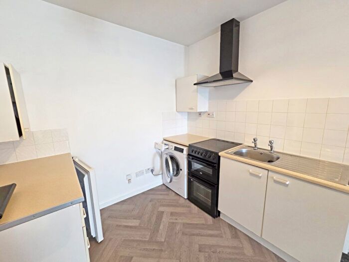 1 Bedroom Flat To Rent In James Court, High Street, Middleton Cheney, Oxon, OX17