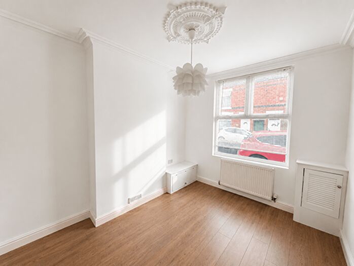 2 Bedroom Terraced House To Rent In Lewis St, CW2