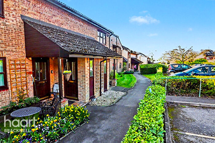 1 Bedroom Maisonette For Sale In Crowthorne Road, Bracknell, RG12