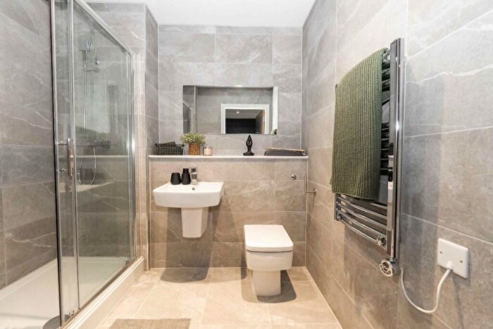 1 Bedroom Flat To Rent In Millers Place, Liverpool, Merseyside, L1