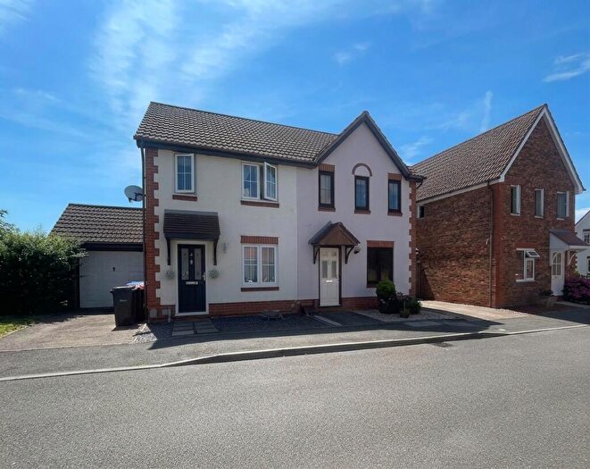 2 Bedroom Semi-Detached House To Rent In Dapifer Drive, Braintree, Essex, CM7