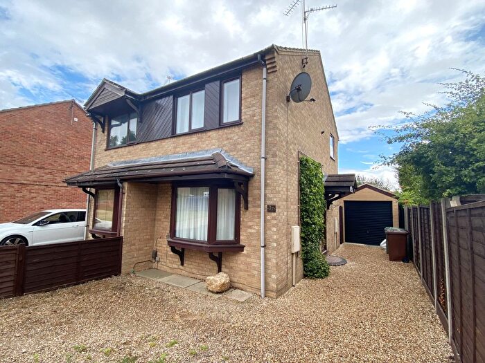 2 Bedroom Semi-Detached House For Sale In Elsham Crescent, Lincoln, LN6