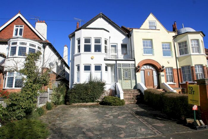 1 Bedroom Flat To Rent In Galton Road, Westcliff-On-Sea, SS0