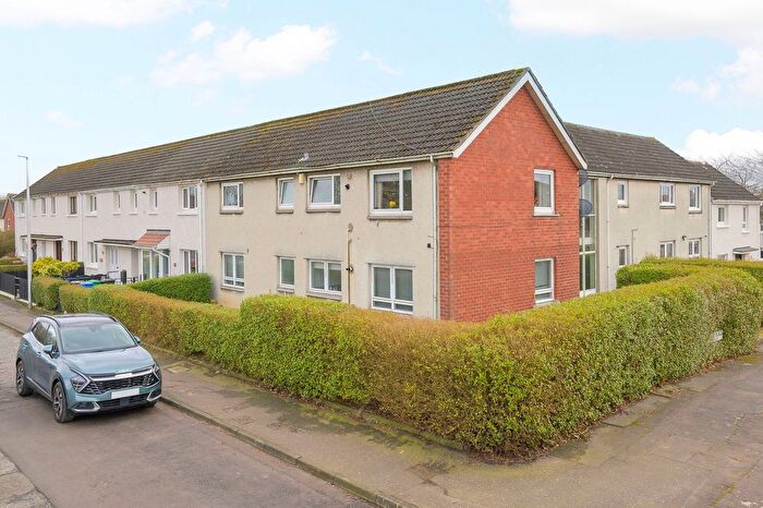 2 Bedroom Flat For Sale In Daniel Place, Rosyth, KY11