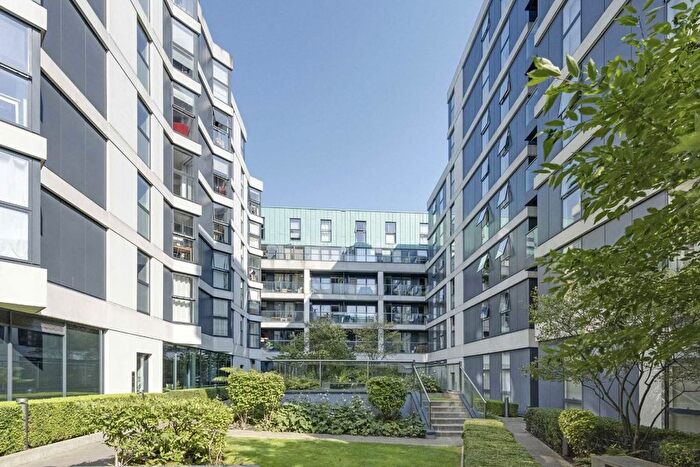 1 Bedroom Flat To Rent In Dance Square, Pear Tree Street, EC1V