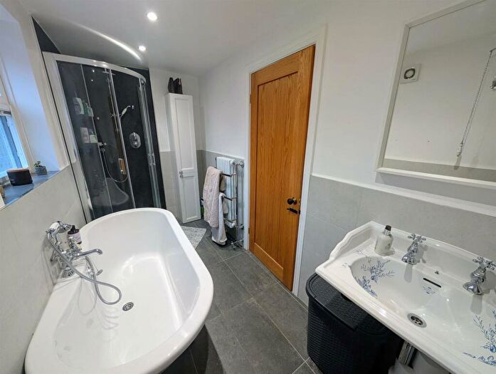3 Bedroom Terraced House For Sale In Barnby Gate Newark, NG24
