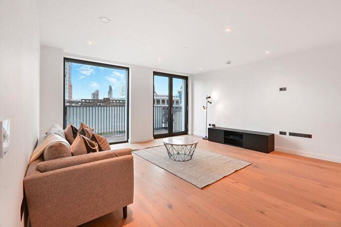 2 Bedroom Apartment For Sale In Golden Lane City Of London, EC1Y