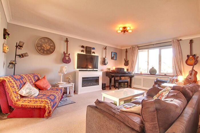 4 Bedroom Detached House For Sale In Mere Close, Ramsey Mereside, Ramsey, PE26