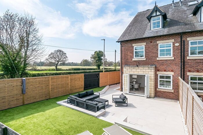 3 Bedroom End Of Terrace House For Sale In Edge View Crescent, Merrymans Lane, Alderley Edge, SK9