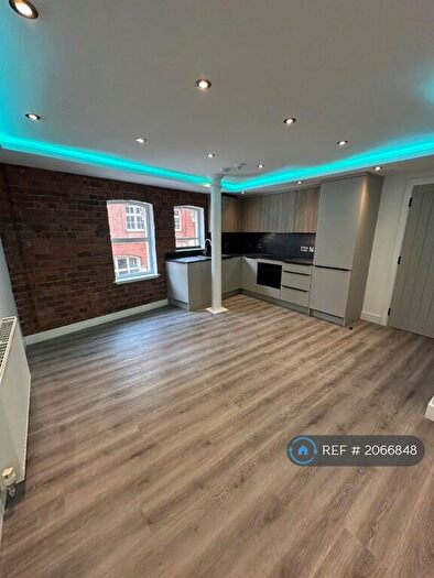 1 Bedroom Flat To Rent In Silvester House, Hull, HU1