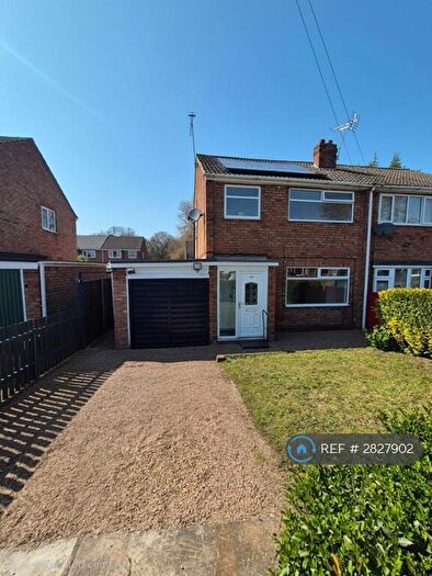 3 Bedroom Semi Detached House To Rent In Meadow Road, Scunthorpe, DN17